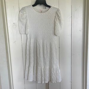 White Gianni Bini dress